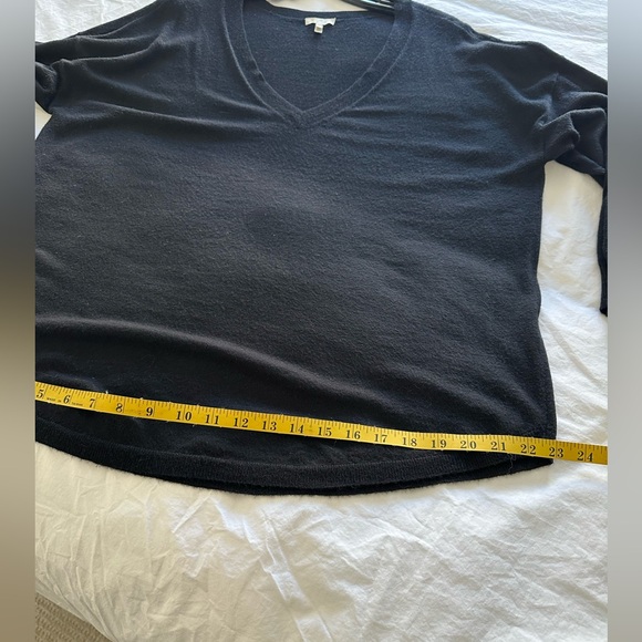 Joie black lightweight sweater, size large - Picture 9 of 9